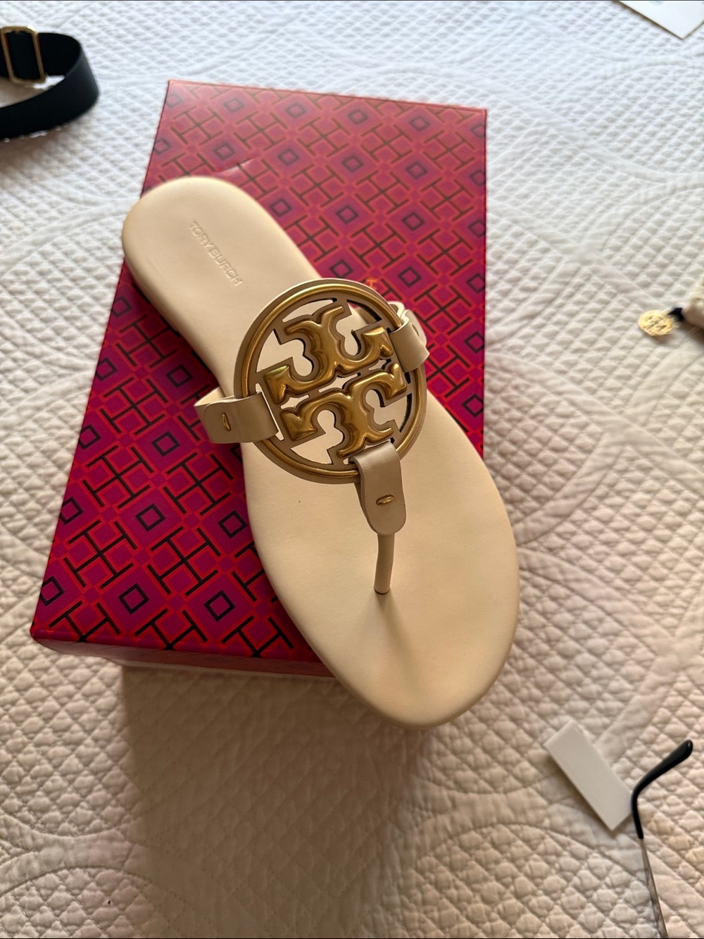 Tory Burch Cream Leather Thong Sandal with Gold Logo Medallion